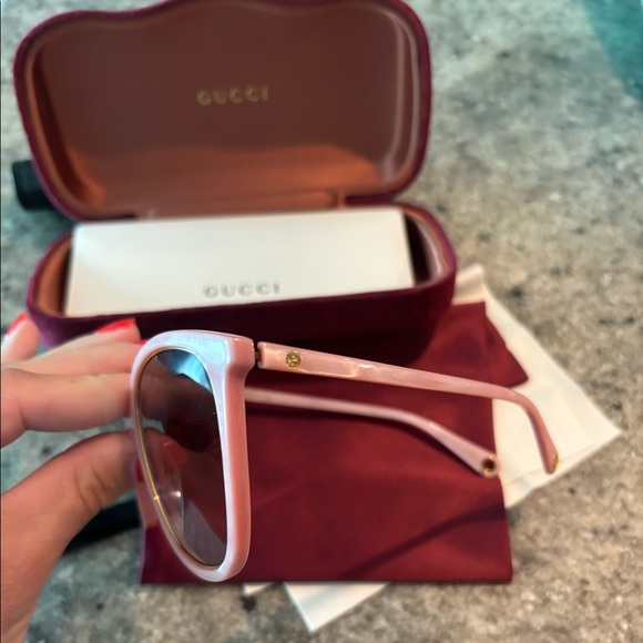 Brand new pink Gucci glasses - Picture 2 of 4